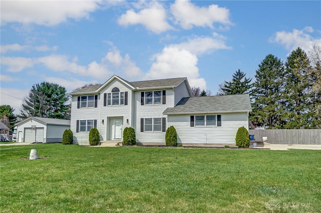Property Photo:  1660 Hinkle Road  OH 45505 