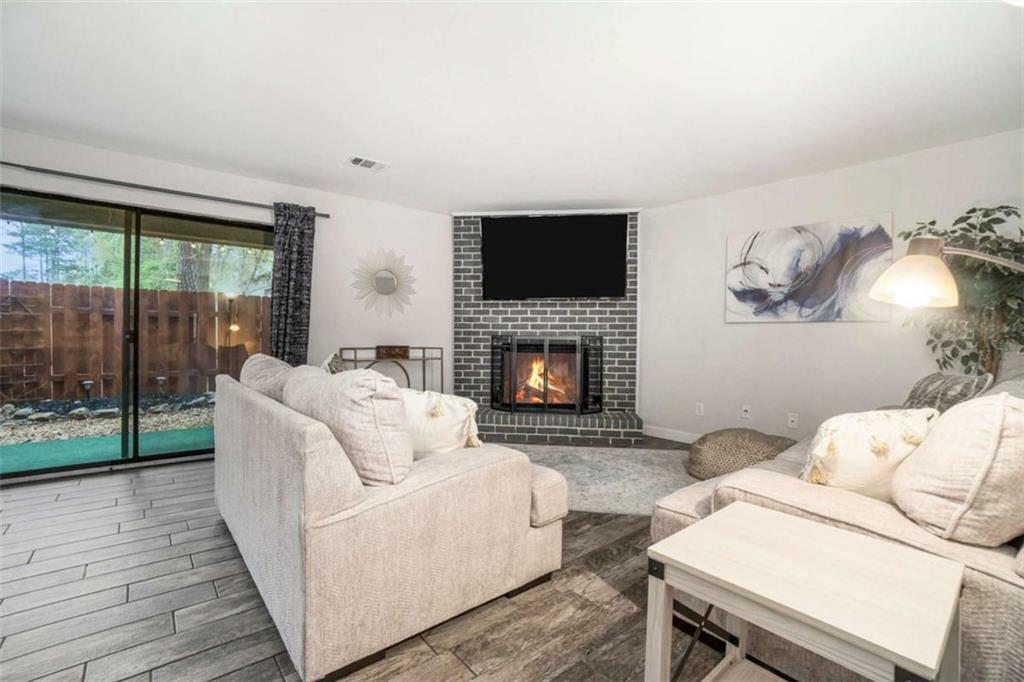 Property Photo: 2112 Palmyra Drive GA 30067
