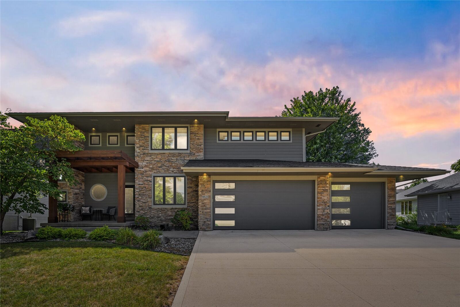 Property Photo: 9524 Wickham Drive IA 50131