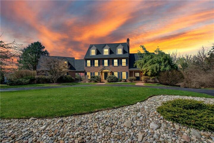 4285 Farmersville Court  Bethlehem Twp PA 18045 photo