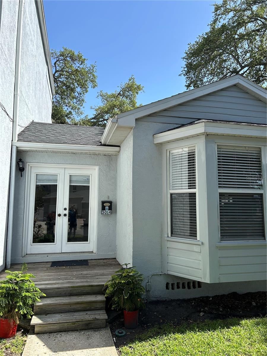 Property Photo: 3014 W Mason Street A FL 33629