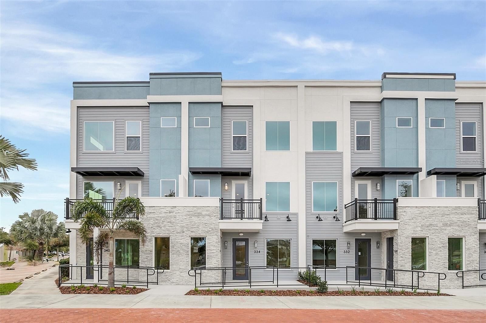 Property Photo: 336 Center Lake Lane A-2 FL 32765