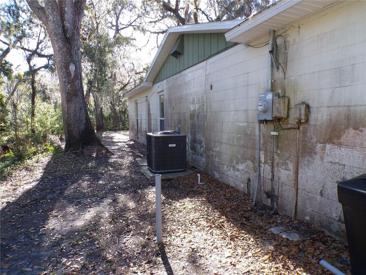 Property Photo:  4405 Coconut Cove Place  FL 33596 