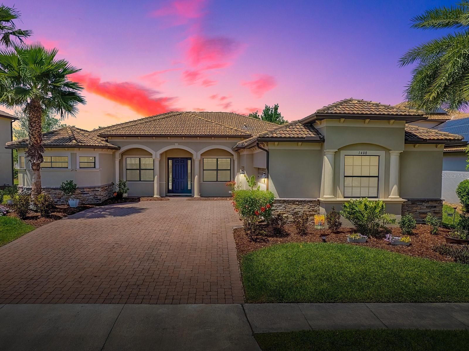 Property Photo:  1408 Deuce Circle  FL 33896 