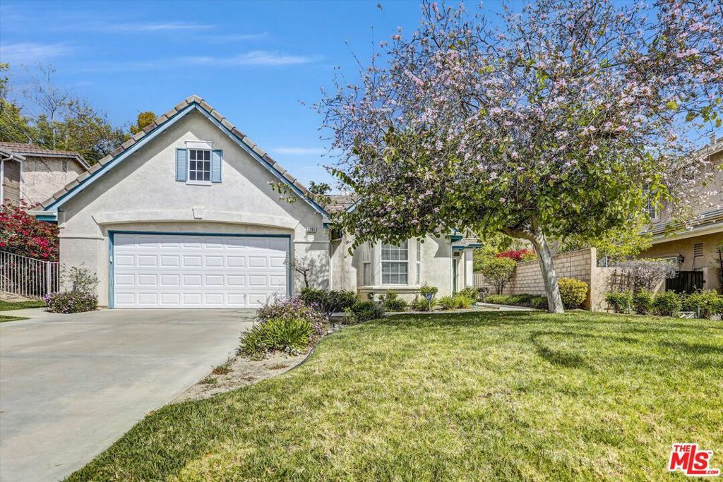 Property Photo: 2361 Rutland Place CA 91362