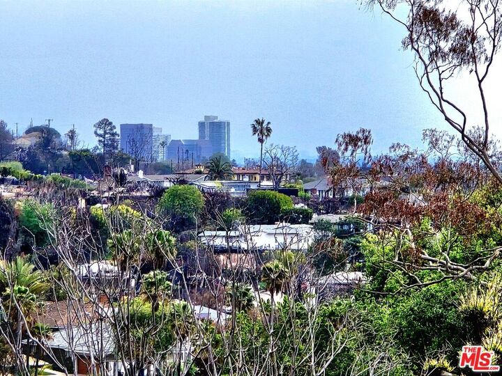 Property Photo:  1022 Lachman Lane  CA 90272 