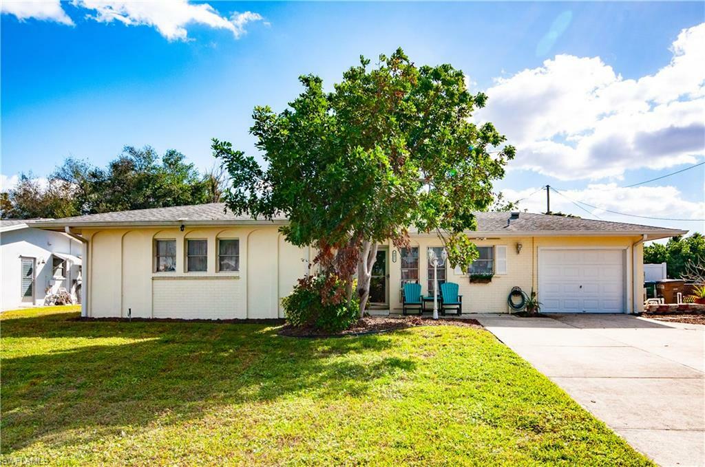 4421 Coronado Pkwy  Cape Coral FL 33904 photo