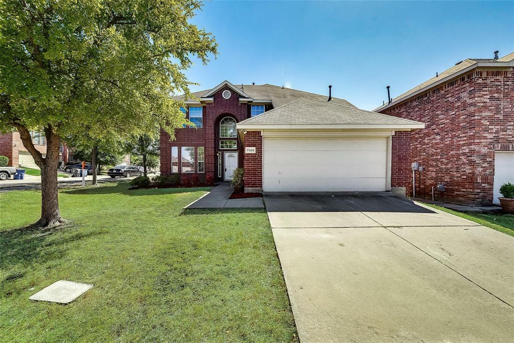 Property Photo: 7928 Vista Hill Lane TX 75249