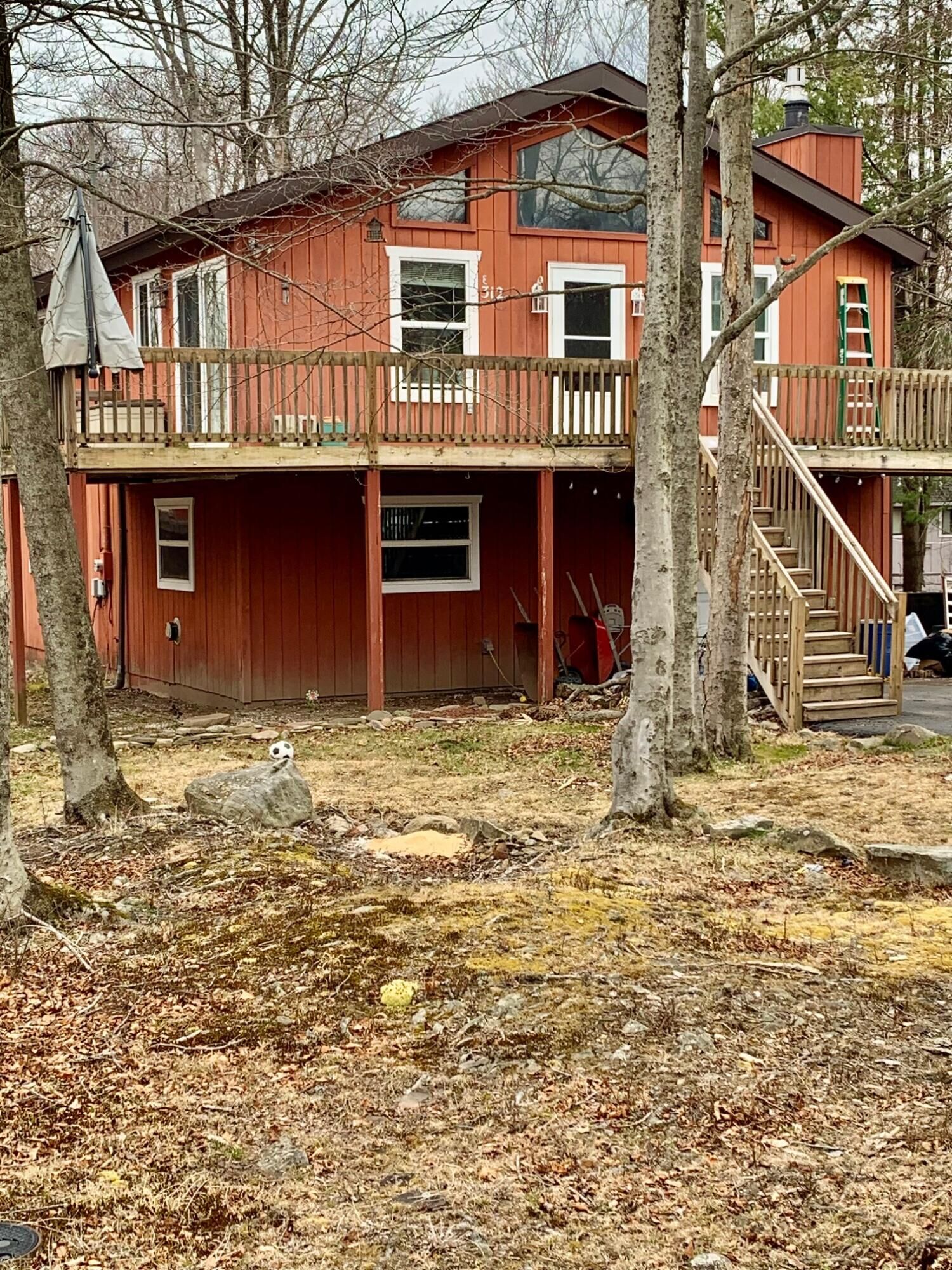 Property Photo: 5646 Pembrook Drive PA 18466