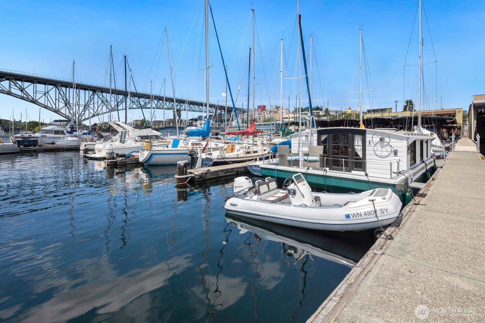 Property Photo: 1101 N Northlake Way 41 WA 98103