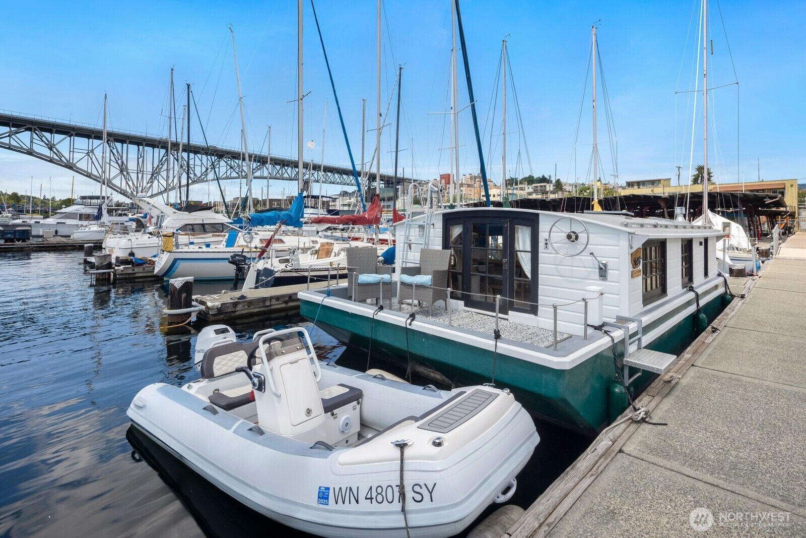 Property Photo:  1101 N Northlake Way 41  WA 98103 