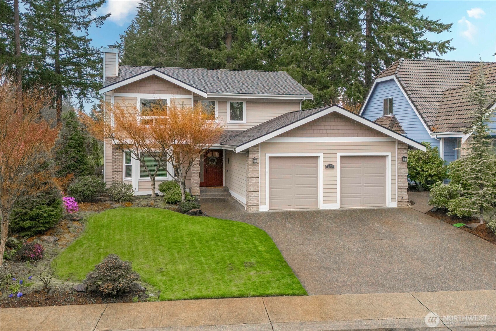 Property Photo: 22568 SE 261st Street WA 98038