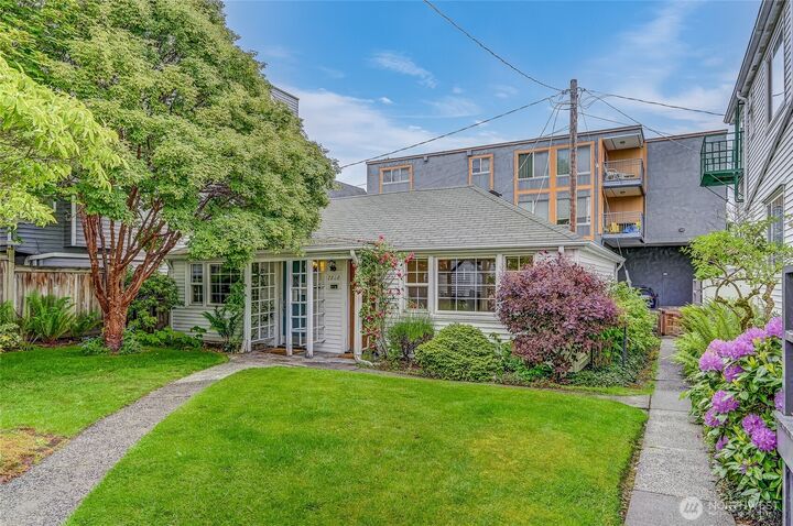 7868  Green Lake Drive N Unit 9  Seattle WA 98103 photo