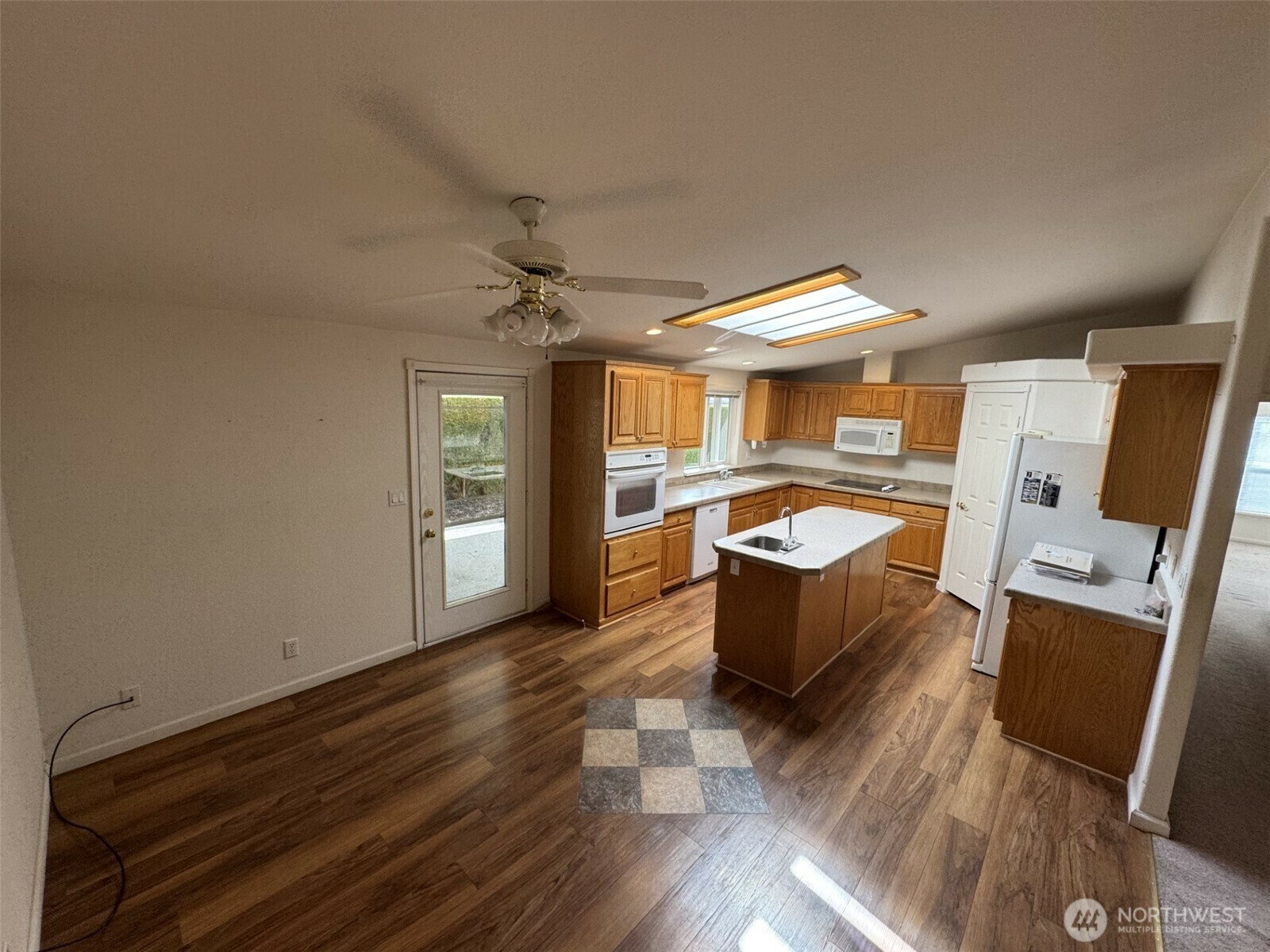 Property Photo: 5702 90th Street Ct E 173 WA 98371