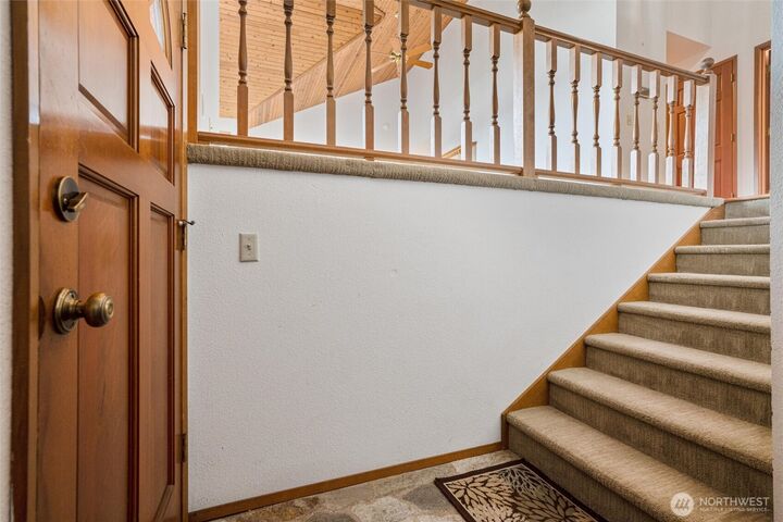 Property Photo: 290 E Rainier Court WA 98524