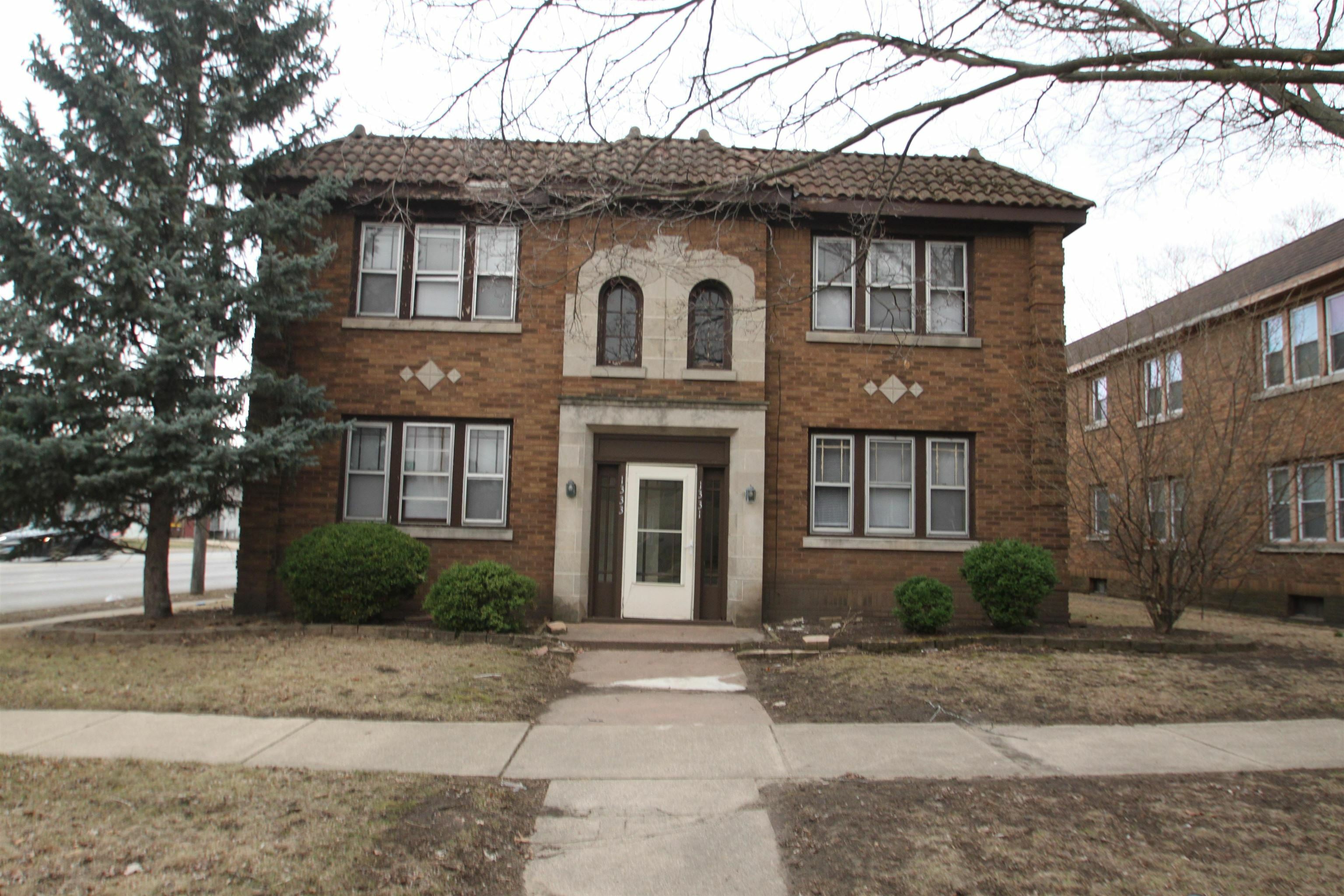 Property Photo: 1331 Evelyn Street IL 61103