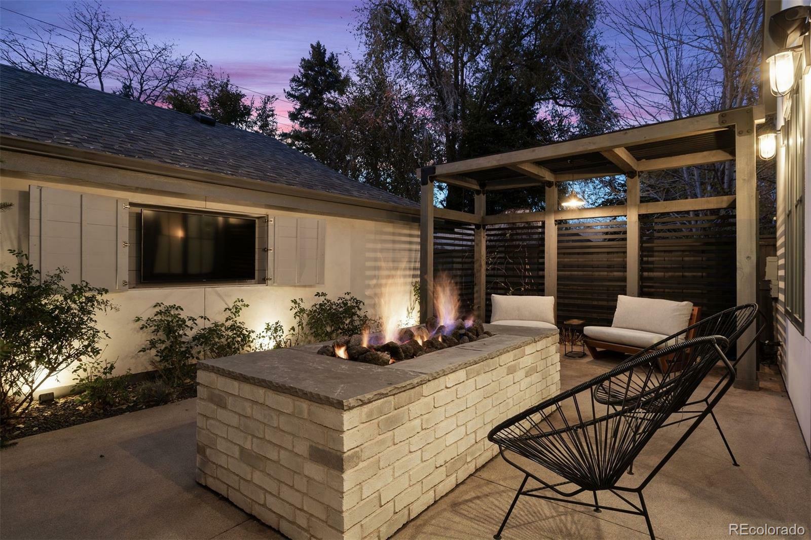 Property Photo: 1291 S Gaylord Street CO 80210
