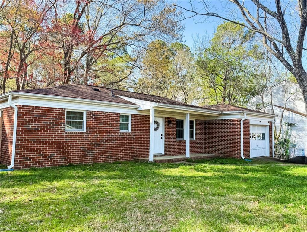423 Aspen Dr  Newport News VA 23608 photo