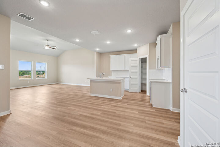 Property Photo:  6211 Persimmon Lake  TX 78245 