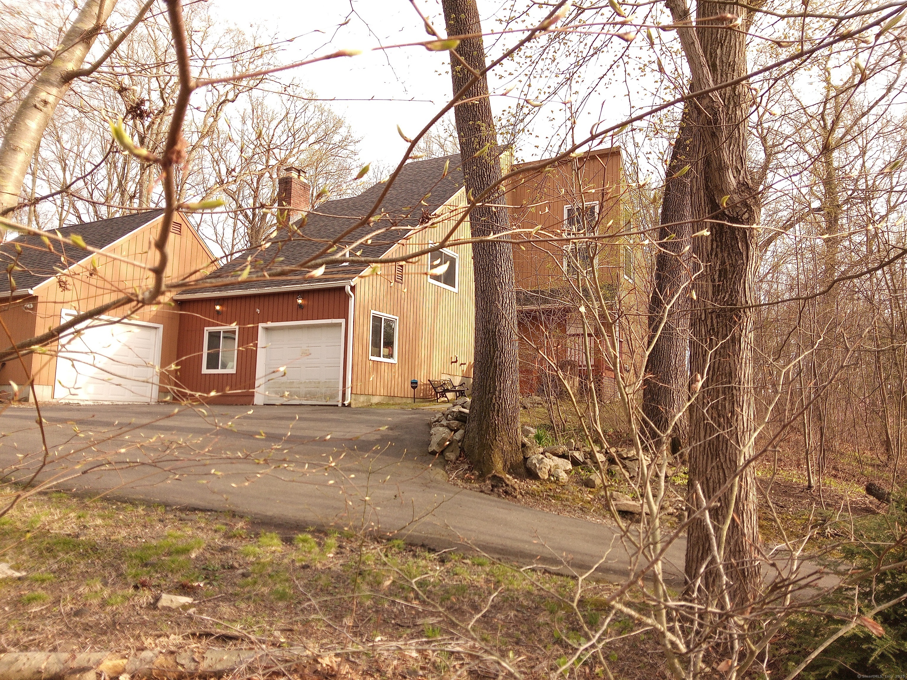 Property Photo: 953 Rainbow Trail CT 06477