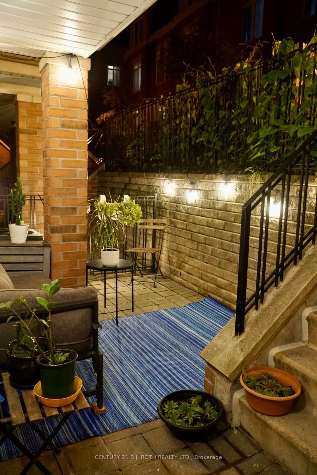 Property Photo: 415 Jarvis Street 115 ON M4Y 3C1