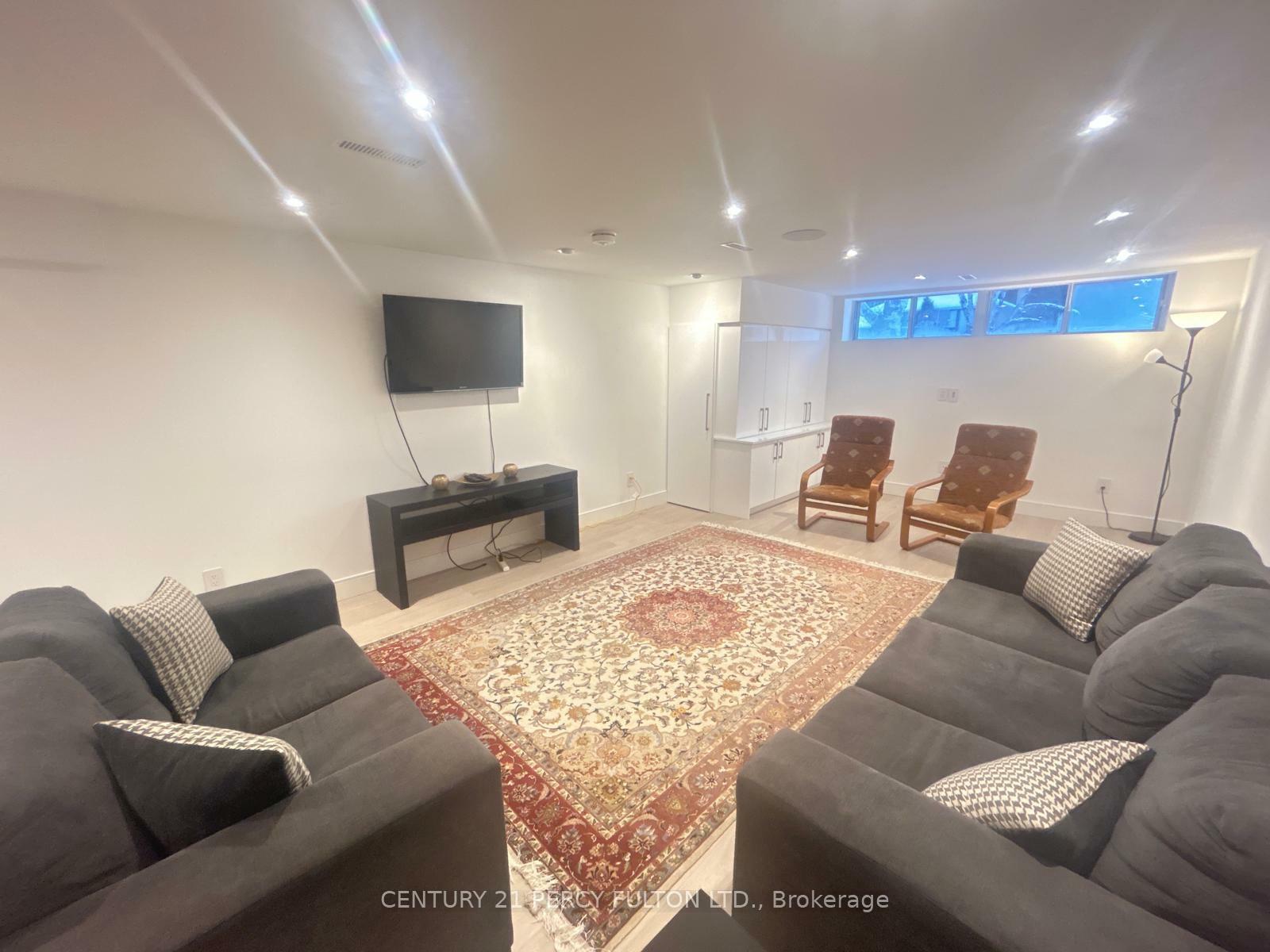 Photo de la propriété: 19 Holman Crescent #Bsmt ON L4G 1Z8