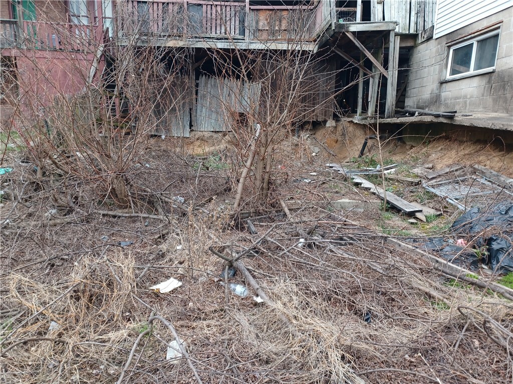 Property Photo: 622 Thompson Ave PA 15033