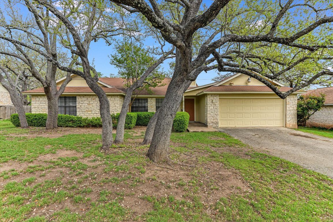 Property Photo: 1306 Daytona Drive TX 78733