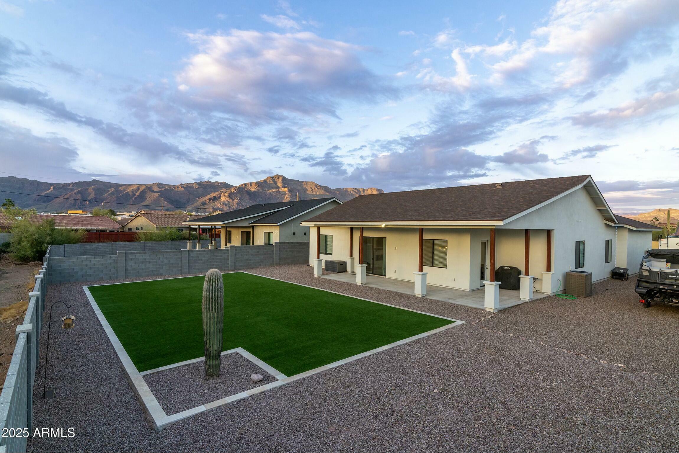 Property Photo: 6244 S Flora Lane AZ 85118