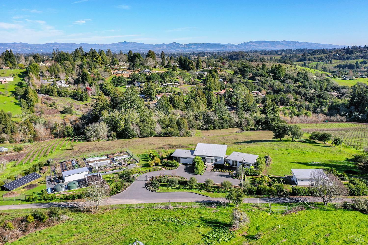 Property Photo: 505 Dusty Lane CA 95472