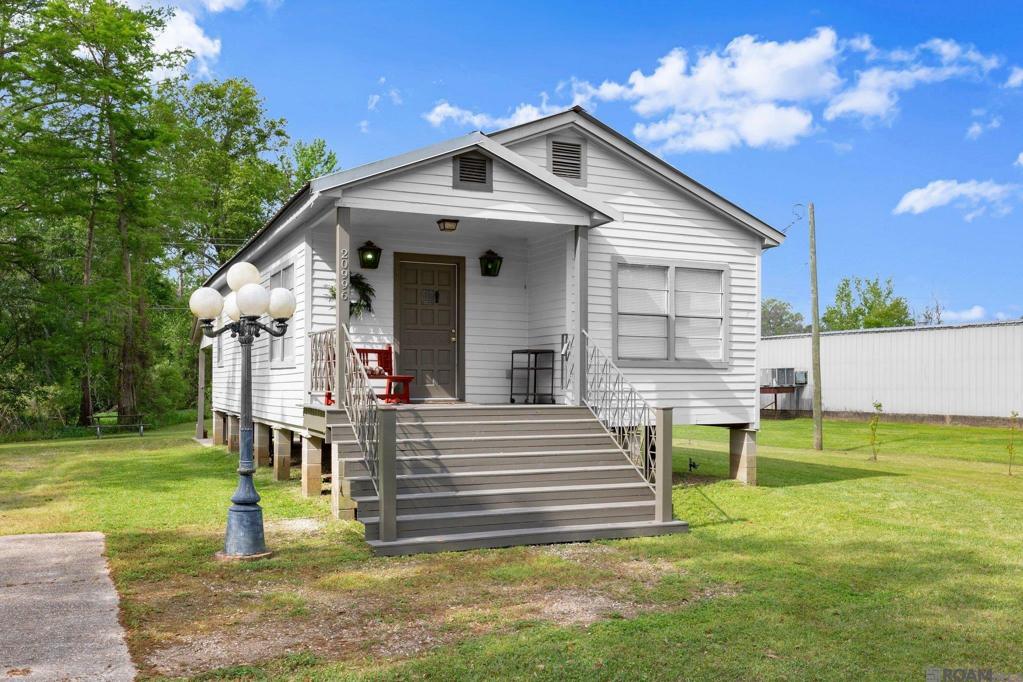Property Photo: 20996 La Hwy 22 LA 70449