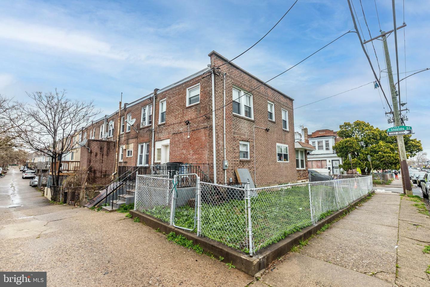 Property Photo: 2660 S Shields Street PA 19142