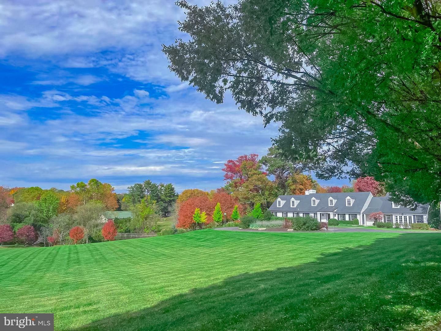 10711 Red Barn Lane  Potomac MD 20854 photo