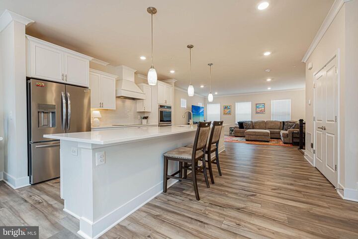 Property Photo:  12437 Oak Leaf Lane 6  MD 21811 