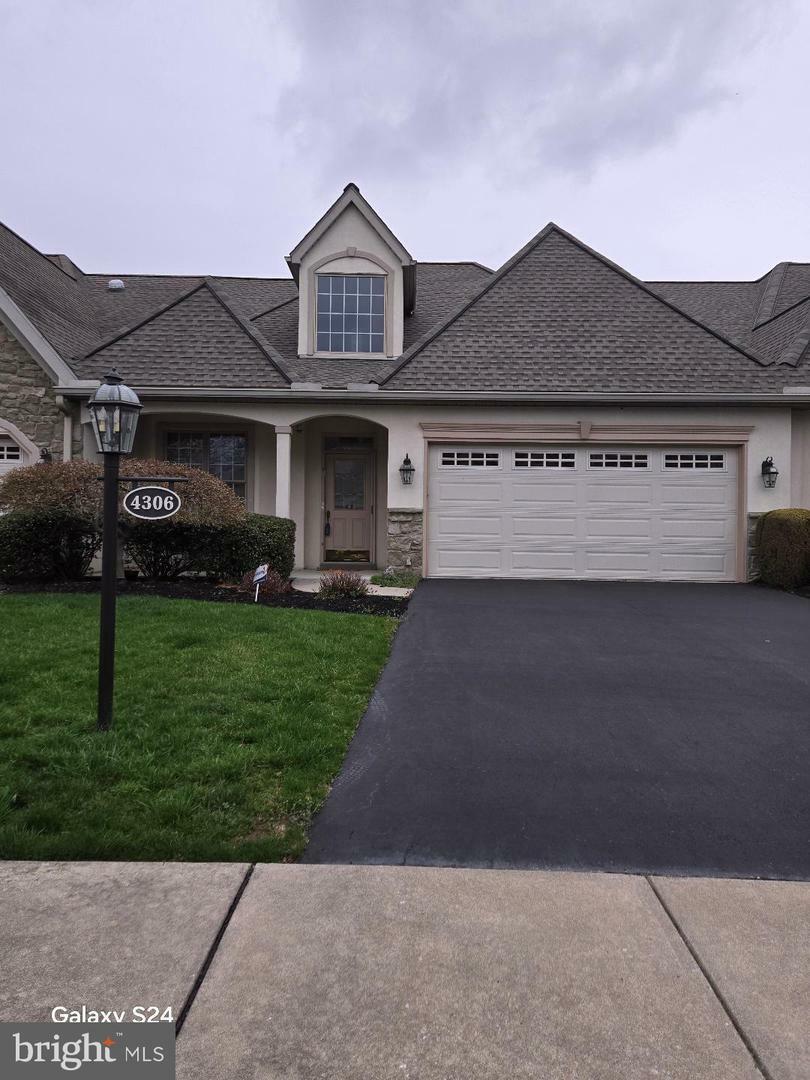 Property Photo: 4306 S Victoria Way PA 17112