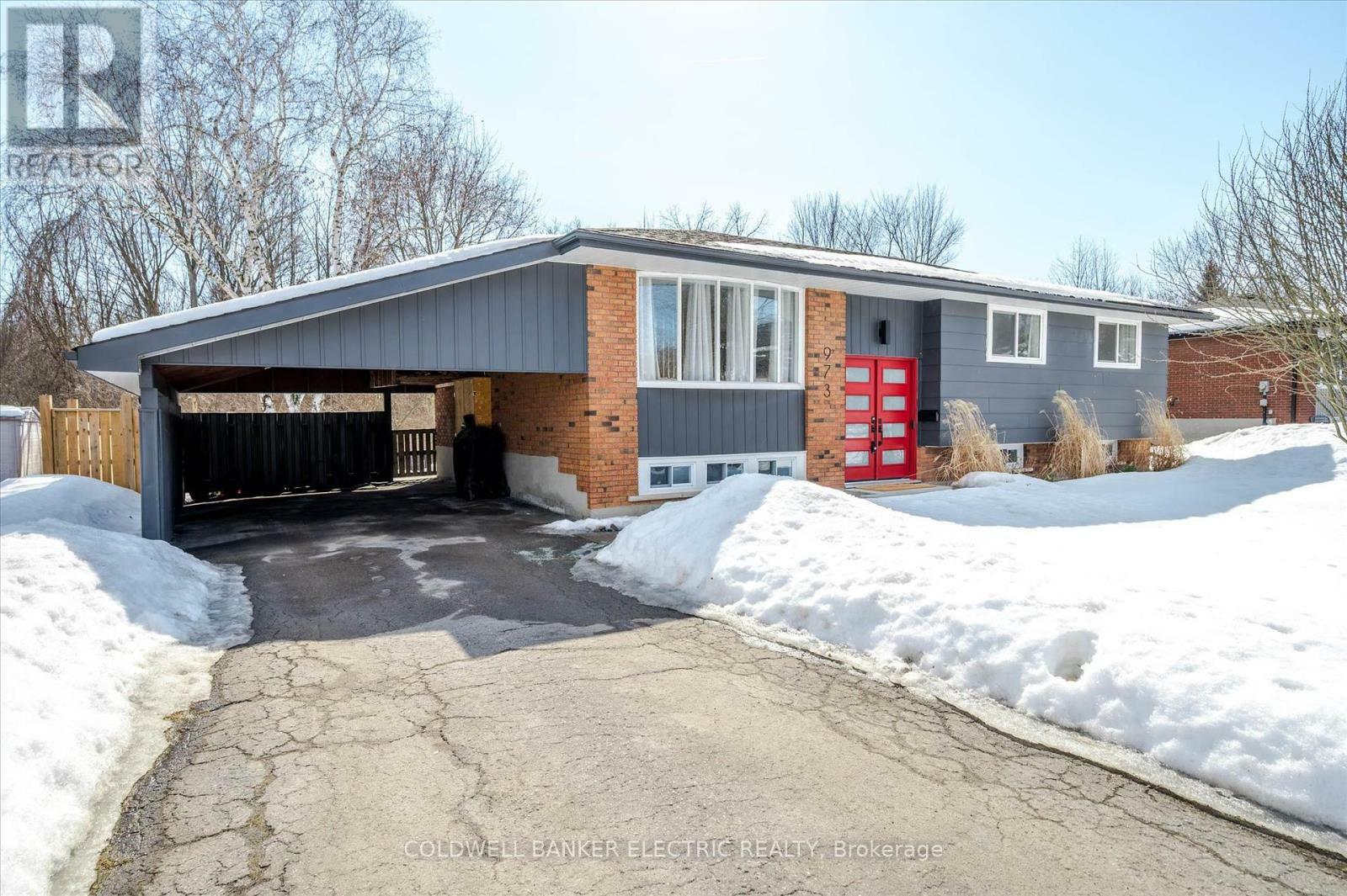 Property Photo: 973 Afton Road ON K9J 7K3