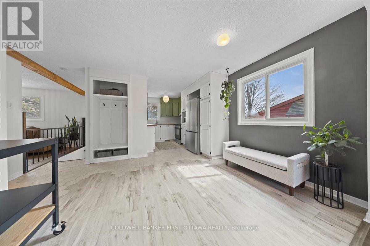 Property Photo: 175 Castlefrank Road ON K2L 1T3