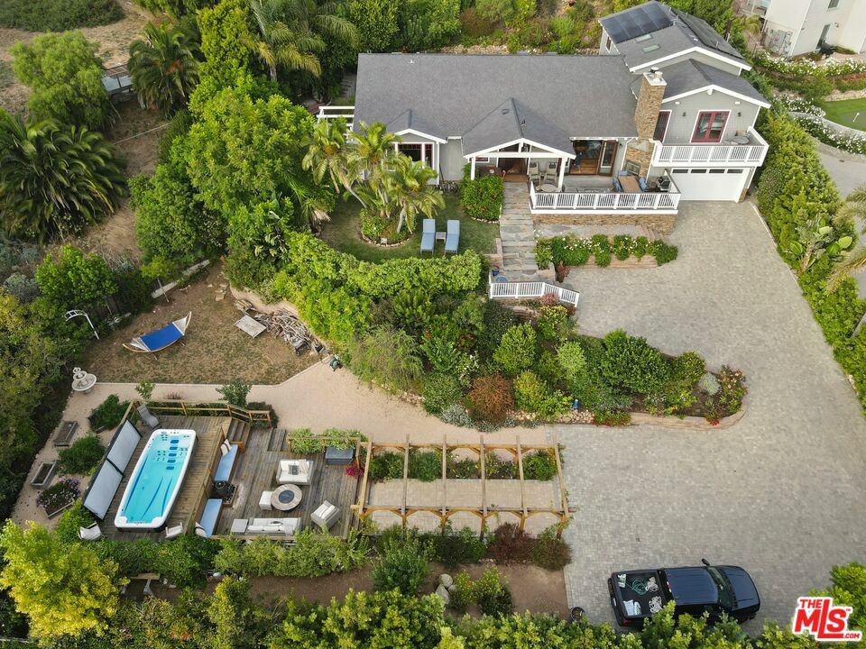 Property Photo: 30119 Harvester Rd CA 90265