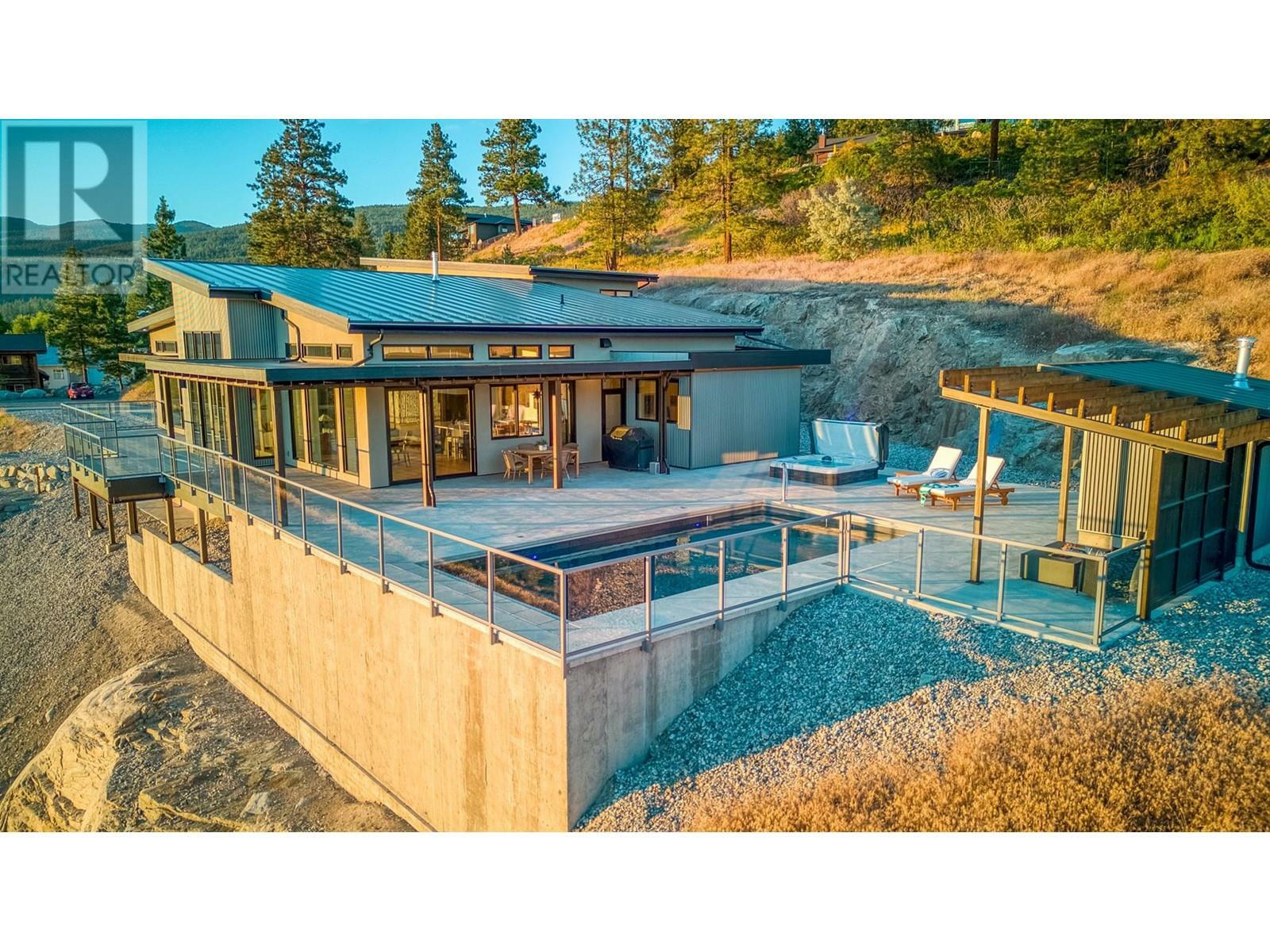 Property Photo: 2580 Winifred Road BC V0H 1N1