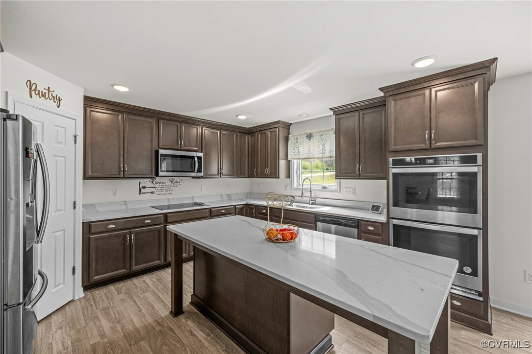 Property Photo: 5707 Reedy Springs Drive VA 23237