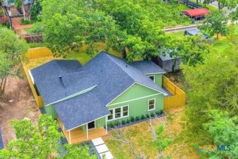 Property Photo:  806 21st Street  TX 78861