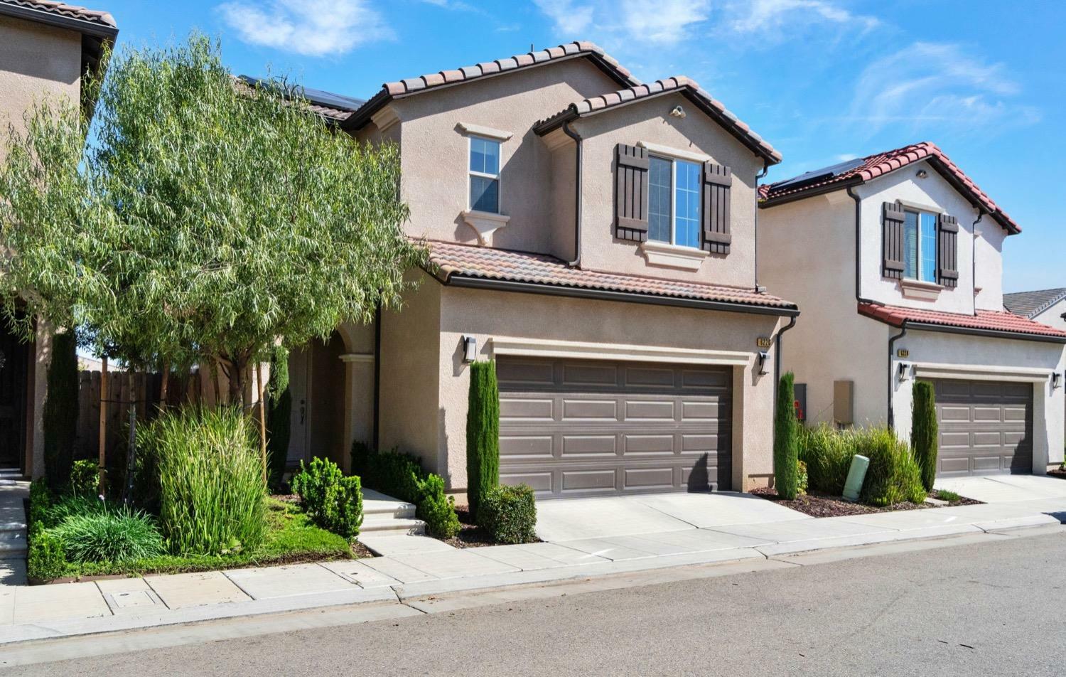 Property Photo: 6220 E Sydney Drive CA 93727