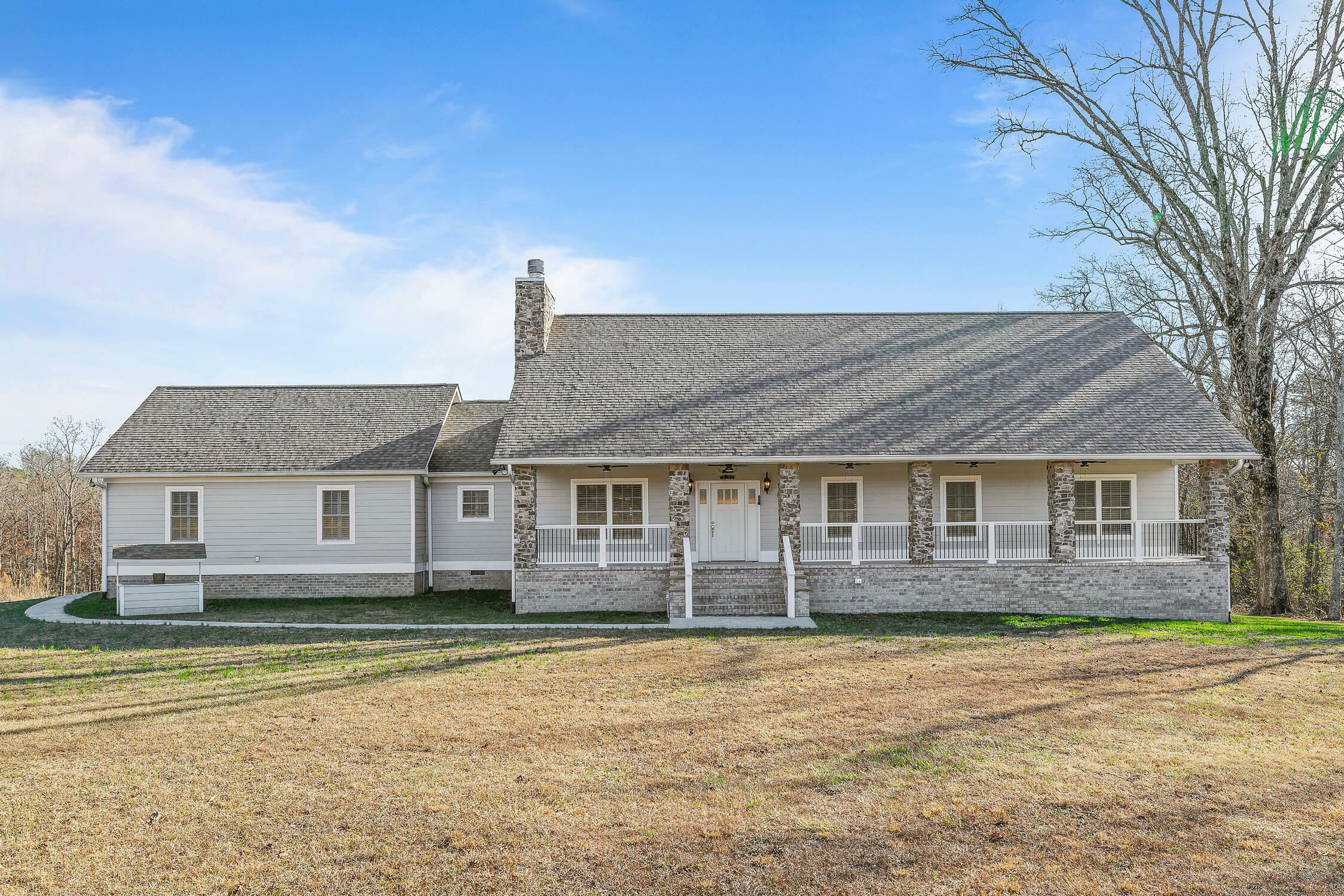 Property Photo: 658 Co Rd 315 AL 35958