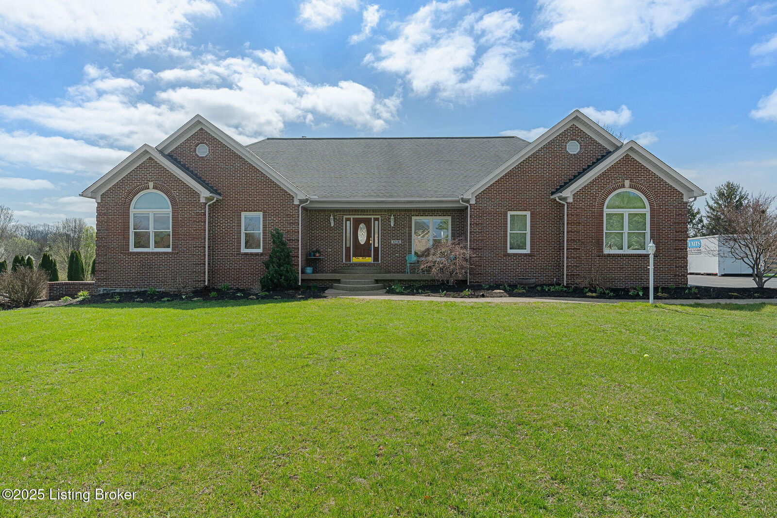 Property Photo:  4718 Sunny Hill Dr  KY 40014 