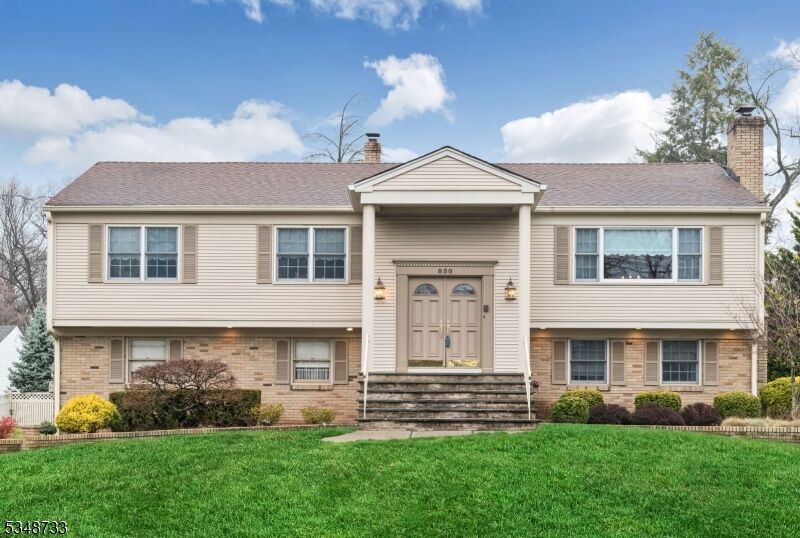 Property Photo: 850 Ridgewood Ave NJ 07649