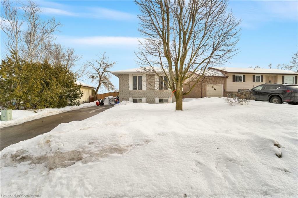 Property Photo: 1337 Tudor Crescent ON K0L 1X1