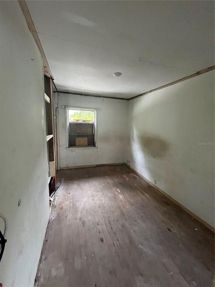 Property Photo: 1905 S Westmoreland Drive FL 32805
