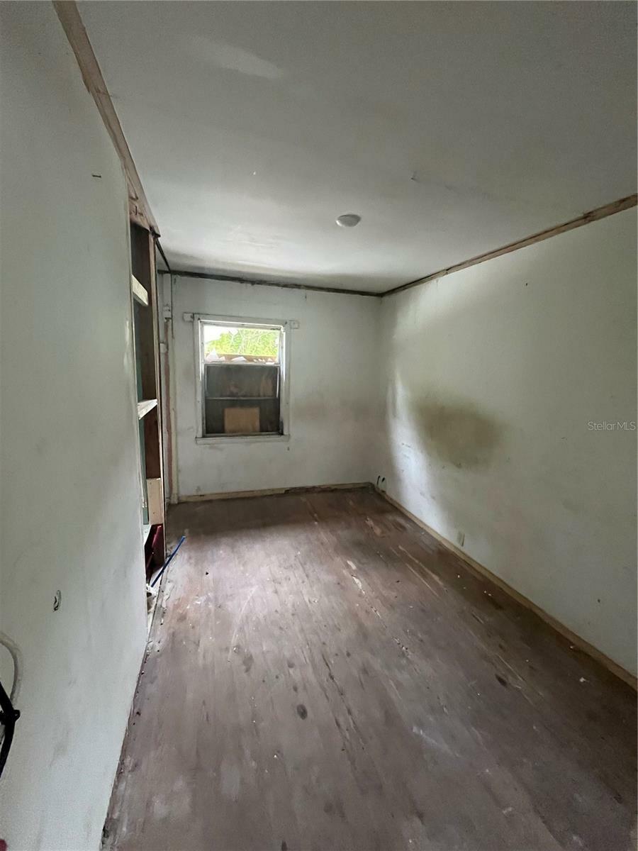 Property Photo: 1905 S Westmoreland Drive FL 32805