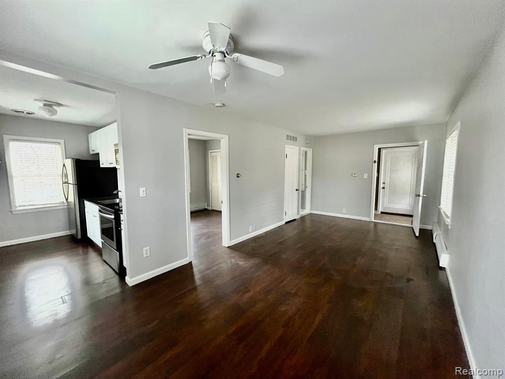 Property Photo:  62 Madison Court #4  MI 48346 