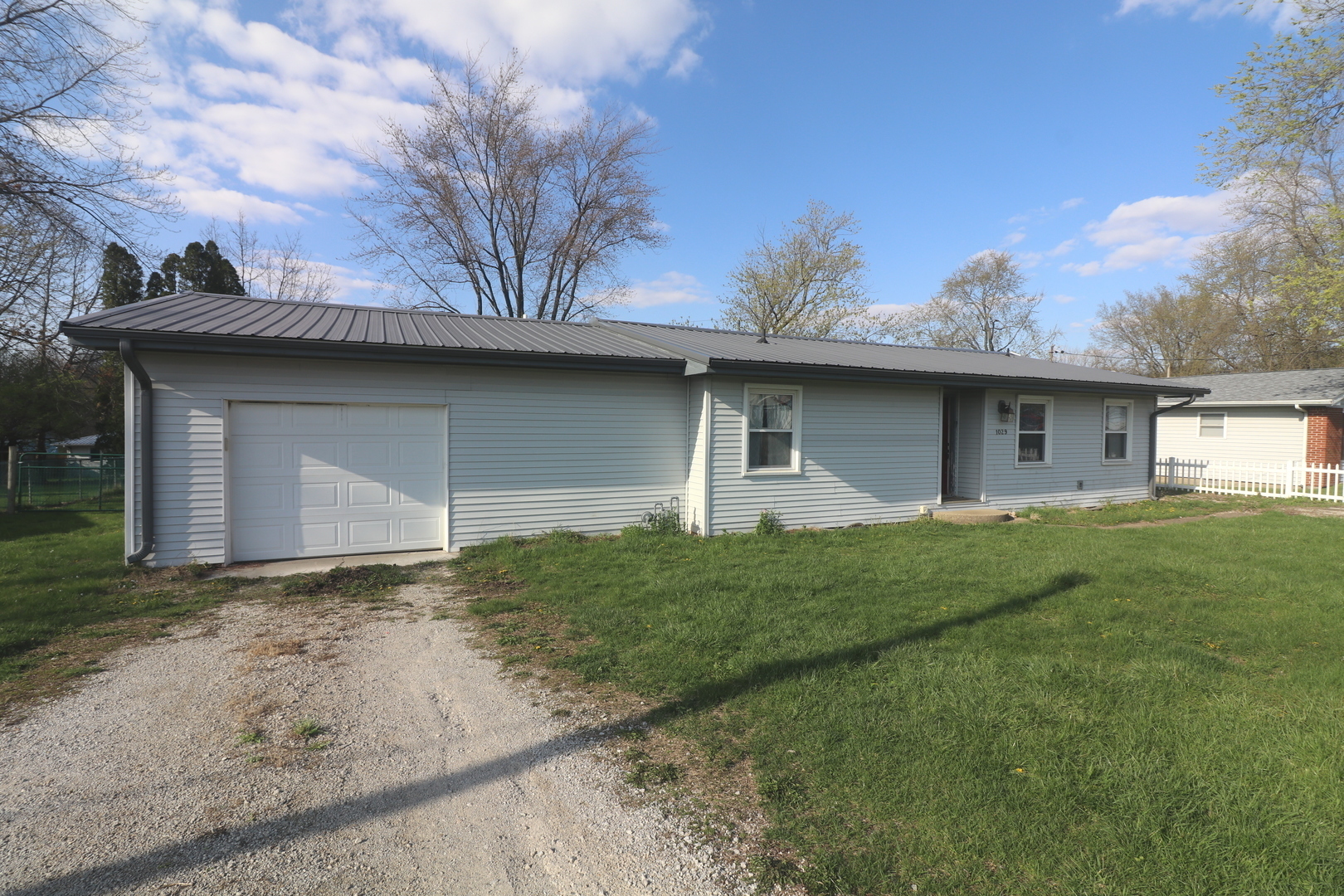 Property Photo: 1029 Jemima Street IL 61727